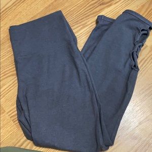 Old Navy Active Leggings, lattice design.